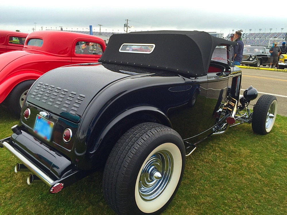 1932 Ford Highboy Roadster Magazine