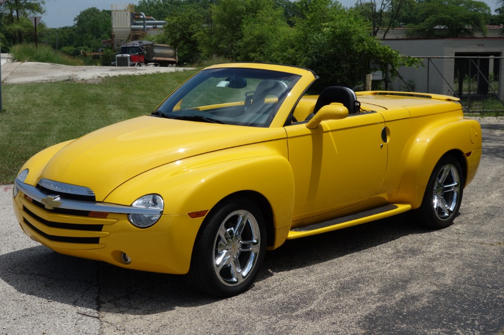 2005 Chevrolet SSR -CONVERTIBLE - 390HP WITH 405 LB FT TORQUE- SEE ...