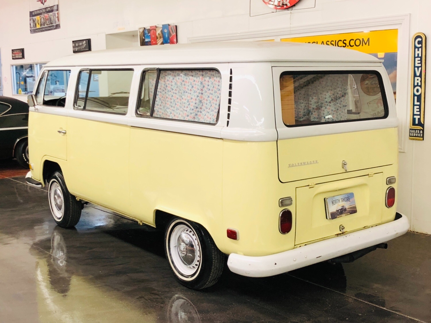 1971 Volkswagen Bus VERY RELIABLE TOURING BUSNOW AVAILABLESEE VIDEO