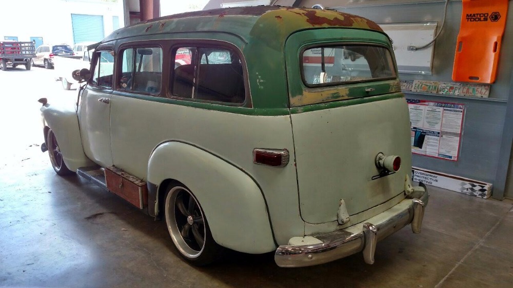 1952 Chevrolet Suburban Carryall